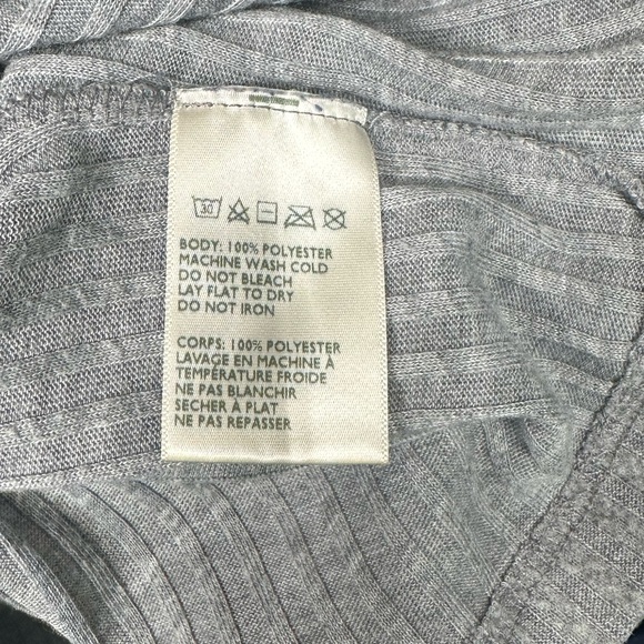 Truly Madly Deeply Gray Tank Top/Crop Top Size Large - Picture 8 of 9